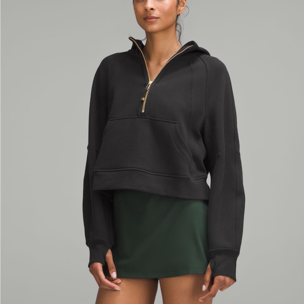 Lululemon scuba half zip size M/L black and gold black/gold medium large